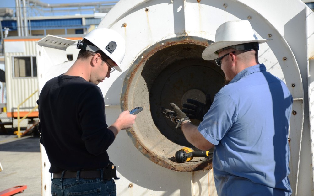 PolSys technicians at work